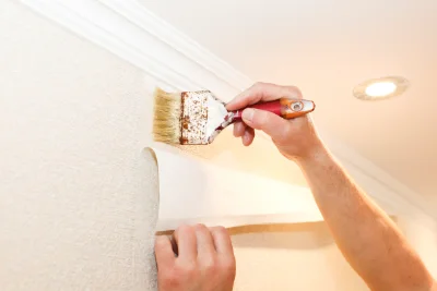 Pose de papier peint à Royer — revêtements muraux et toiles de verre